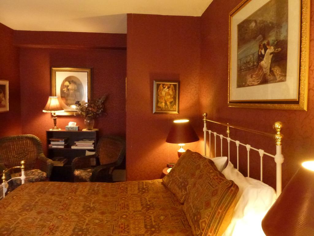 Auberge King Edward Bed And Breakfast Отава Стая снимка